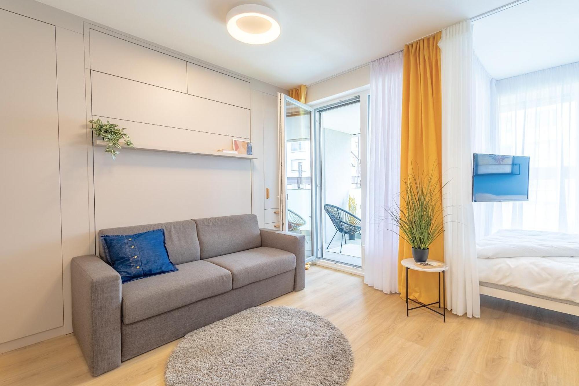 Yellow Apartment - Balcony, Free Parking, By Gravity פראג מראה חיצוני תמונה